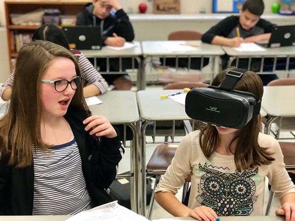 Deer Lakes Middle School’s Google Expeditions Program